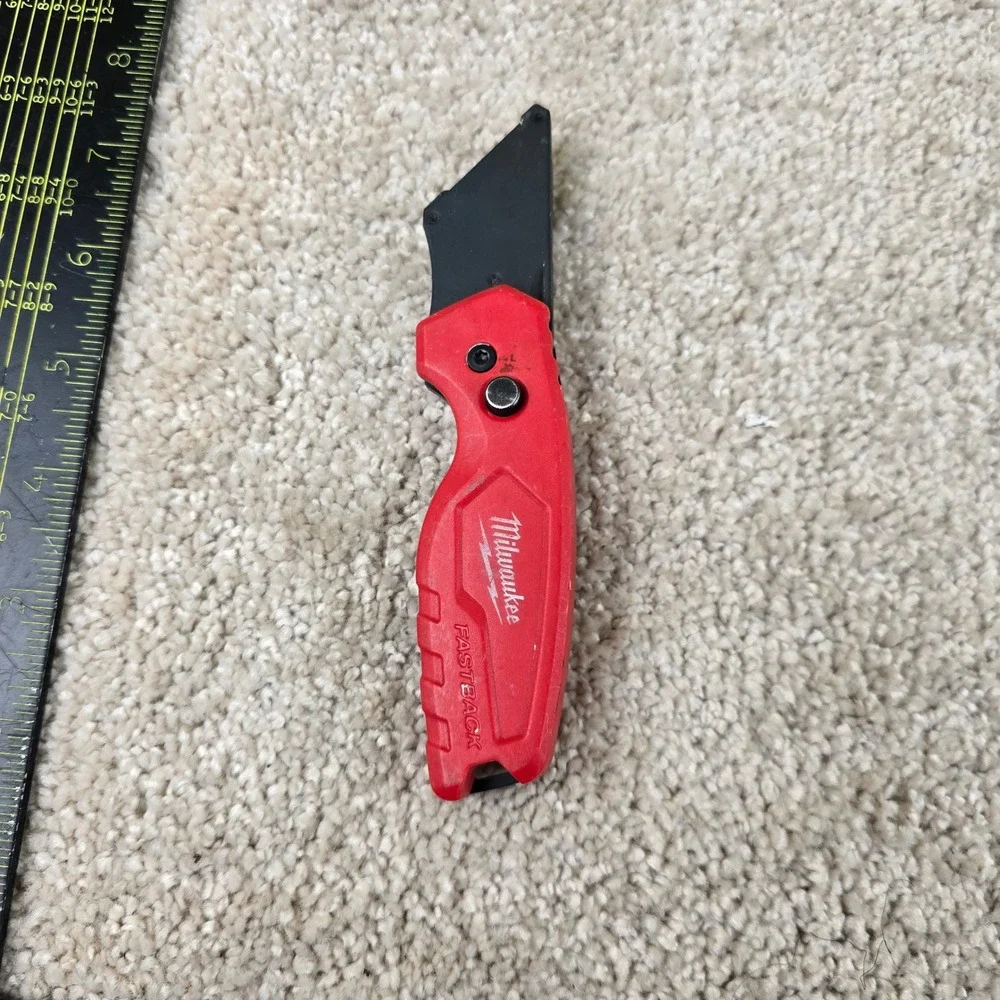 Milwaukee Fastback Utility Knife Red‎ Folding One-Handed Opening 48-22-1901